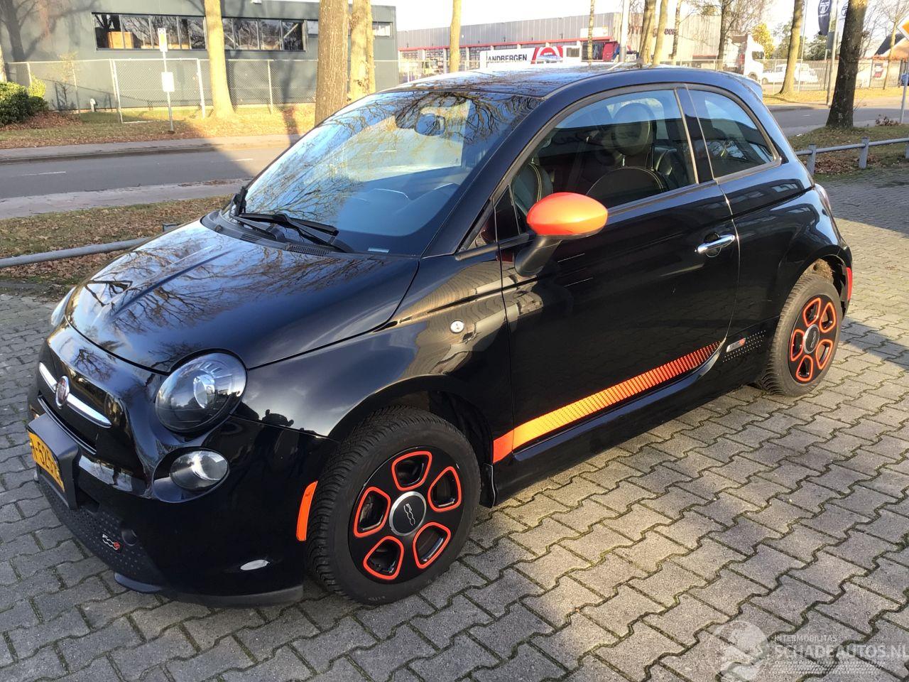 Fiat 500E 500 elektrisch full opties zeer lichte schade