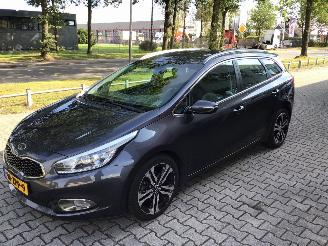 Avarii autoturisme Kia Cee d 1.6 GDI PLUS PACK geen schade 2013/1