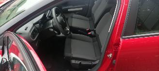 Citroën C3 You! Uitvoering 1.2-12vBenzine Airconditioning stoelverwarming Led verlichting Radio-DAB CruiseControl picture 13