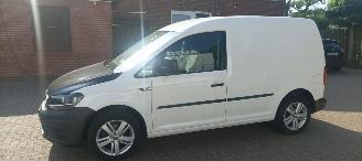 Volkswagen Caddy Bj: 2-2016 2.0-TDI Facelift TÜV+Timingbelt new 11-2025 picture 10