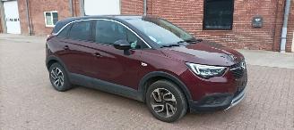 krockskadad bil auto Opel Crossland Bj:04-2018 1.2-turbo Automaat Innovation uitvoering Navi Climatecontrol CruiseControl Stoelverwarming Lichtautomaat Privacyglas Stuurwiel verwarming Voorruit verwarming 2018/4
