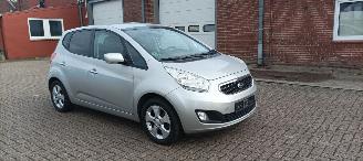 Coche accidentado Kia Venga Bj:08-2013 1.6 Benzine Automaat Climatecontrol 4xElek ramen Elektrische-spiegels met verwarming Stoelverwarming Lichtautomaat Privacyglas armsteun voor en achter Keyless entry Parkeersensoren achter Trekhaak Mistlampen 2013/8