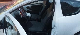 Toyota Aygo 1.0-VVTi Airconditioning Navigatie Led-Dagrijverlichting Elektrische ramen Centrale vergrendeling met afstandsbediening Radio-Cd picture 12