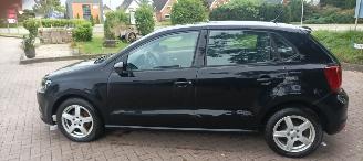 Volkswagen Polo Bj:03-2016 1.4-TDI Climatecontrol front Radar Stoelverwarming Leren Stuurwiel elektrische Spiegel met verwarming Centrale vergrendeling met afstandsbediening Start-Stop systeem picture 3