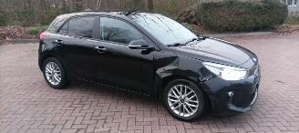  Kia Rio Dream-Team 1.4 Benzine Automaat Navigatie Climatecontrol Stoelverwarming Lichtautomaat Privacyglas Stuurwiel met verwarming Achteruitrijcamera 2019/11