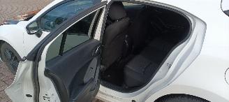 Mazda 3 2.0-Benzine Urban Limited Edition Xenon Led Navigatie Climatecontrol CruiseControl Head up-display Stoelverwarming Lichtautomaat Privacyglas Regensensor Lichtautomaat automatisch dimmende binnenspiegel Blindspot systeem Achteruitrijcamera parkeersensoren  picture 18