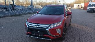 škoda osobní automobily Mitsubishi Eclipse Cross 1.5-benzine Automaat 162pk Diamant uitvoering Climatecontrol CruiseControl Stoelverwarming Dab audio systeem Lichtautomaat Privacyglas led verlichting afneembare trekhaak 2019/5