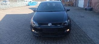 Vaurioauto  passenger cars Volkswagen Polo  2016/3