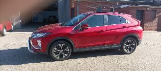 Schadeauto Mitsubishi Eclipse Cross 1.5-ClearTec 163pk Automatik Led Climatecontrol CruiseControl Achteruitrijcamera Lichtautomaat Regensensor Trekhaak Mistlampen Privacyglas Apple Car Play MirrorLink 18 inch velgen 2019/5