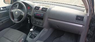 Volkswagen Golf Tour Edition 1.4-benzine 80pk Climatecontrol CruiseControl Leren-Stuurwiel armsteun elek-ramen elektrische buitenspiegels met verwarming Abs Esp Mistlampen Afneembare trekhaak Parkeersensoren achter picture 14