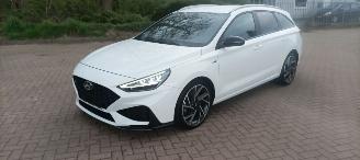  Hyundai I-30 N-line 1.5-Turbo MHEV 160pk Full-Led Navi Digitale cockpit Climatecontrol CruiseControl Stoelverwarming stuurwiel met verwarming Achteruitrijcamera Lichtautomaat Regensensor Drivelane assistent Led achterlichten 2022/9