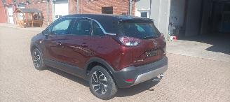 Opel Crossland Innovation uitvoering 1.2-turbo 110pk Automaat Navi Led koplampen led achterlichten leder Privacy glas stoelverwarming stuurwiel verwarming voorruit verwarming Trekhaak 16-inch hoogglans velgen Parkeersensoren voor en achter picture 4