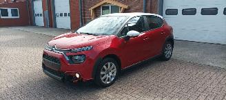 Voiture accidenté Citroën C3 c3 Edition 1.2-12v Airconditioning Stoelverwarming Lichtautomaat cruisecontrol Dab Radio elektrische buitenspiegels met verwarming Centrale vergrendeling met afstandsbediening Start-Stop systeem 16 inch velgen mistlampen Drivelane assistent Led verlichtin 2022/11
