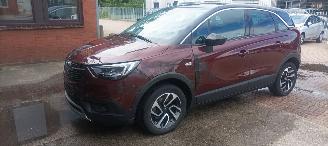skadebil auto Opel Crossland Bj 4-2018 1.2 Automaat Navi Led Climatecontrol CruiseControl Stoelverwarming Lichtautomaat Privacyglas Regensensor Trekhaak Parkeersensoren 2018/4