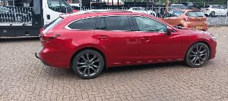 Mazda 6 Bj: 02-2015 Motorschade 2.2 Skyactive Diesel Automaat 4x4 Full Led koplampen Led achterlichten Climatecontrol Stoelverwarming Regensensor Drivelane cruisecontrol Dab Navigatie Leder Sportstoelen Memory keyless Entry trekhaak Blindspot systeem Bose-sound picture 4