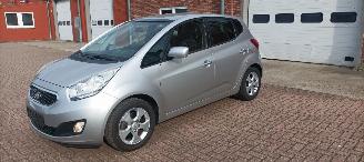 Coche accidentado Kia Venga Bj: 08-2013 1.6 Benzine Automaat Climatecontrol Stoelverwarming Lichtautomaat Privacyglas keyless Entry 4xElektrische ramen Elektrische-spiegels met parkeerstand Mistlampen 16 inch kia velgen Trekhaak 2013/8