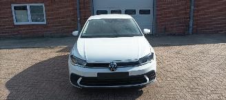 Voiture accidenté Volkswagen Polo Bj:01-2026 1.0Mpi Full-Led koplampen Cruisecontrol Digital Cockpit Stoelverwarming Lichtautomaat 4xElektrische ramen Elektrische-spiegels met verwarming Centrale vergrendeling met afstandsbediening Start-Stop Drivelane Parkeersensoren voor en achter 2026/1
