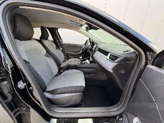 Mitsubishi Colt 1.0T MT Intense-NAVI-PDC picture 12