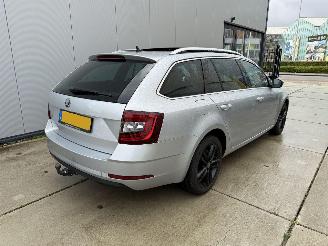 Skoda Octavia 1.5 TSI Greentech Buss Edition Plus -AUTOMAAT-LEDER-PANO-NAVI picture 5