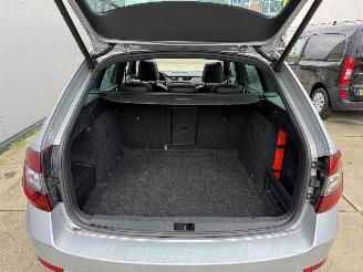 Skoda Octavia 1.5 TSI Greentech Buss Edition Plus -AUTOMAAT-LEDER-PANO-NAVI picture 11
