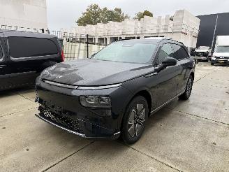 krockskadad bil auto Xpeng G9 LONG RANGE 98 kWh -360 CAMERA-LEDER-NAVI-GLAZENDAK-ACTIERADIUS 570 KM 2024/9