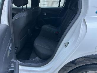 Peugeot 208 EV Pack 50 kWh -NAVI-CLIMA-ACTIRADIUS 362 Km picture 15