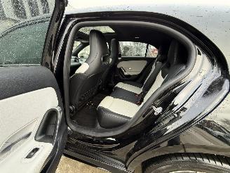 Mercedes A-klasse 220 Premium Plus AMG-PANO-NAVI-PDC picture 10