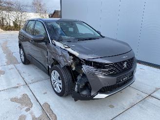 Peugeot 3008 1.2  Pure Tech Allure -NAVI-PDC-CAMERA picture 2