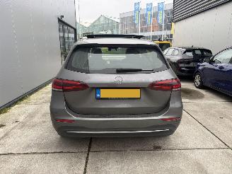 Mercedes B-klasse 180 Business Solution AUTOMAAT-PANO-CAMERA-NAVI-LEDER picture 7