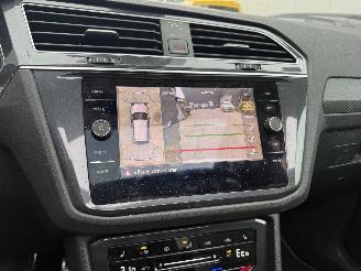 Volkswagen Tiguan 1.4 TSI e-HYBRID PHEV R-LINE Business+ -PANO-360 CAMERA-NAVI-KEYLESS picture 22