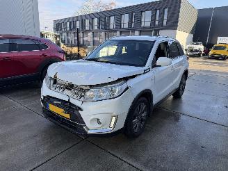 Schadeauto Suzuki Vitara 1.4 Boosterjet ALGRIP Select 4X4 NAVI-LED-CAMERA 2019/8