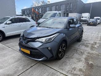 Vaurioauto  passenger cars Toyota C-HR 2.0 HYBRID Dynamic-NAVI-CAMERA 2023/12