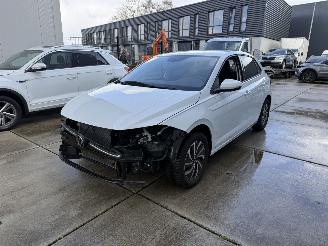 Schadeauto Volkswagen Polo 1.0 TSI Life Edition NAVI-CAMERA-PDC-CRUISE 2024/7