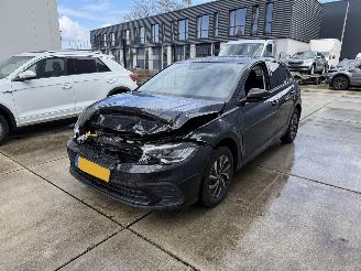 Schadeauto Volkswagen Polo 1.0 TSI Life Edition PDC-CAMERA-CRUISE 2024/12