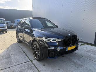 Unfallwagen BMW X7 xDrive 40i High Executive-PANO-LEDER-HEAD UP-360 CAMERA-4 WIEL BESTURING 2022/4