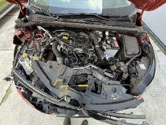 Renault Captur 1.0 TCe 100 Bi-Fuel Intens PANO - NAVI - LED - CAMERA picture 15