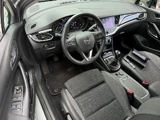 Opel Astra 1.2 Blits Elegance -NAVI-CAMERA-KEYLESS-PDC picture 3