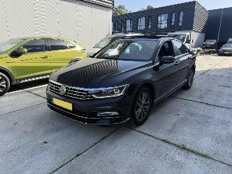 škoda osobní automobily Volkswagen Passat 1.5 TSI Highline Business R -DSG-PANO-LEDER-CAMERA 2018/11