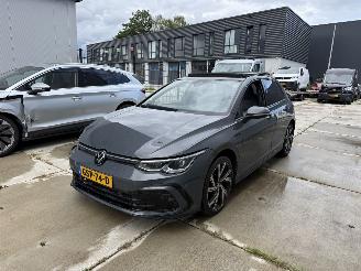 škoda osobní automobily Volkswagen Golf 2.0TDI R-LINE 150PK DSG7 PANO - SFEER - MATRIX - CAMERA 2023/1