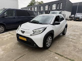 Auto incidentate Toyota Aygo X 1.0 VVT-i MT FIRST CAMERA-NAVI 2022/9
