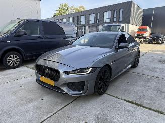 damaged passenger cars Jaguar XE 2.0 P250 R-Dynamic Black-AUTOMAAT-LEDER-CAMERA-NAVI-PDC 2022/2