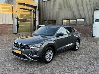  Volkswagen T-Roc 1.5 TSI 150Pk DSG Life Virtual Cockpit 2022/4