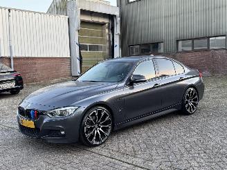 Schadeauto BMW 3-serie 330e M-Pakket Centennial High Executive Geen Schade! 2016/12