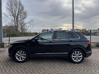 Volkswagen Tiguan 1.4 TSI DSG Pano Highline Virtual Cockpit DynAudio NAP Nederlandse Auto picture 3
