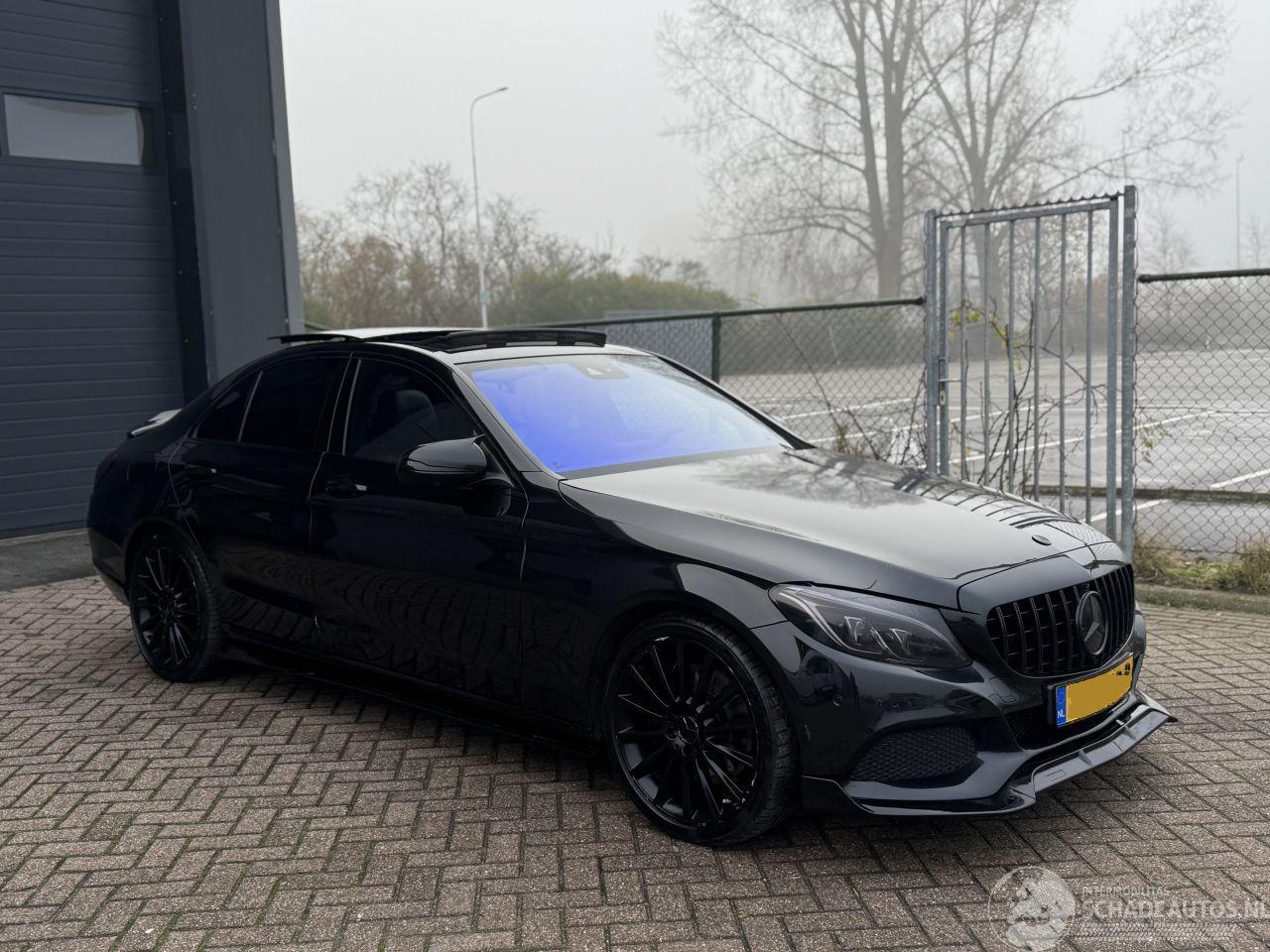 Mercedes C-klasse 350e Hyrbid AMG Pakket Pano Burnmester NAP Nederlandse Auto
