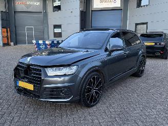 škoda osobní automobily Audi Q7 3.0 TDI Quattro 7Persoons S-Line Pano Bose Head-Up 2017/10