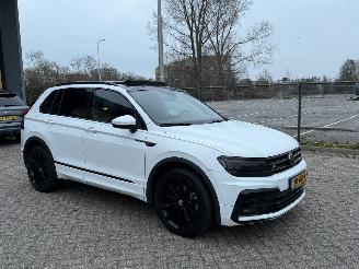 Volkswagen Tiguan 2.0 TSI 4Motion DSG R-Line Pano Virtual Cockpit Dynaudio picture 2