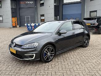 Voiture accidenté Volkswagen Golf 1.4 TSI Gte Dsg Geen Schade 2015/1