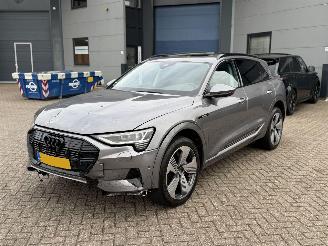 Vaurioauto  passenger cars Audi E-tron 50 Quattro 71Kwh Launch Edition Plus Pano Nap Nederlandse Auto 2020/9