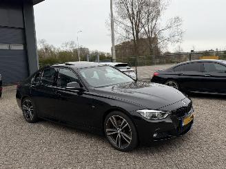 Unfallwagen BMW 3-serie 330i 252Pk M-Pakket Schuifdak Head-Up Harman Kardon 2018/1